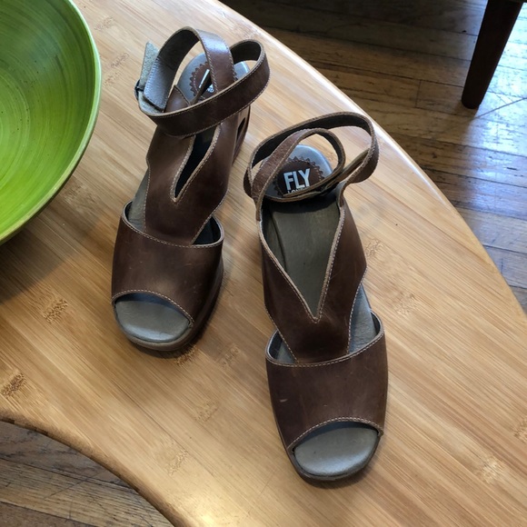 Fly London Brown Oiled Leather Sandals 40 - Picture 3 of 9